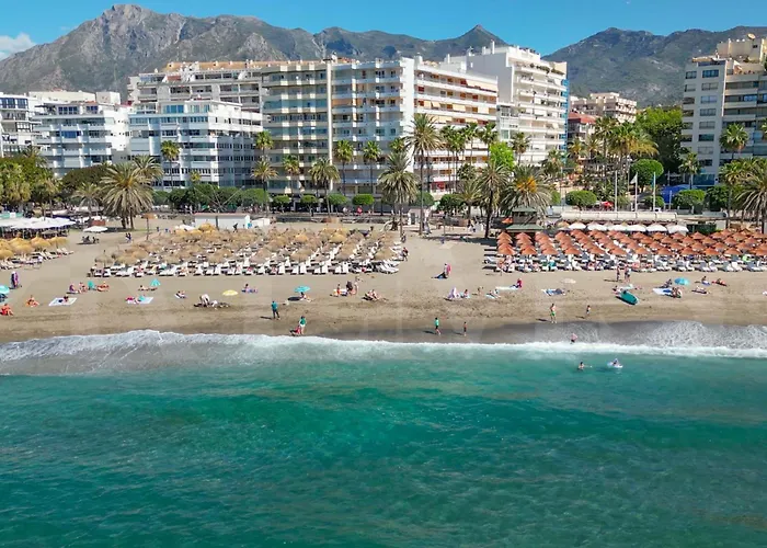 Urban Retreat With Patio And Cinema Rems Fuengirola