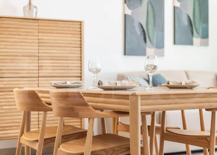 Apartman Urban Retreat With Patio And Cinema Rems Fuengirola