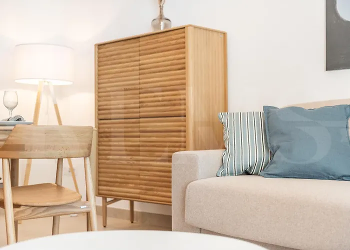 Urban Retreat With Patio And Cinema Rems Apartman Fuengirola