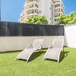 Urban Retreat With Patio And Cinema Rems Daire